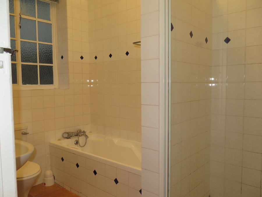 To Let 2 Bedroom Property for Rent in Rondebosch Western Cape